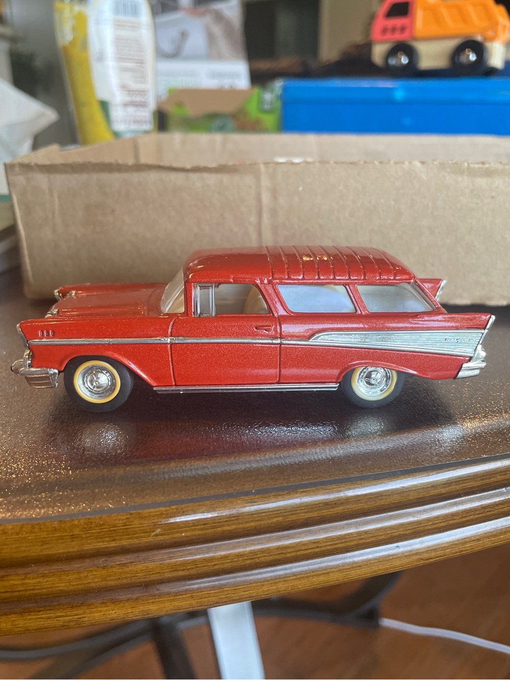 Road signature 57 Chevrolet nomad 1:43 scale
